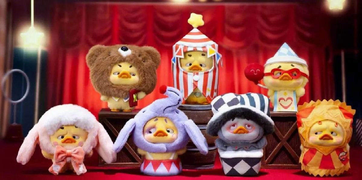 Upset Duck Plush Display – Crazy Circus 6 Blind Boxes 13–15 cm