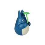 My Neighbor Totoro Figurine – Mid Totoro with Leaf 5.8 cm 7