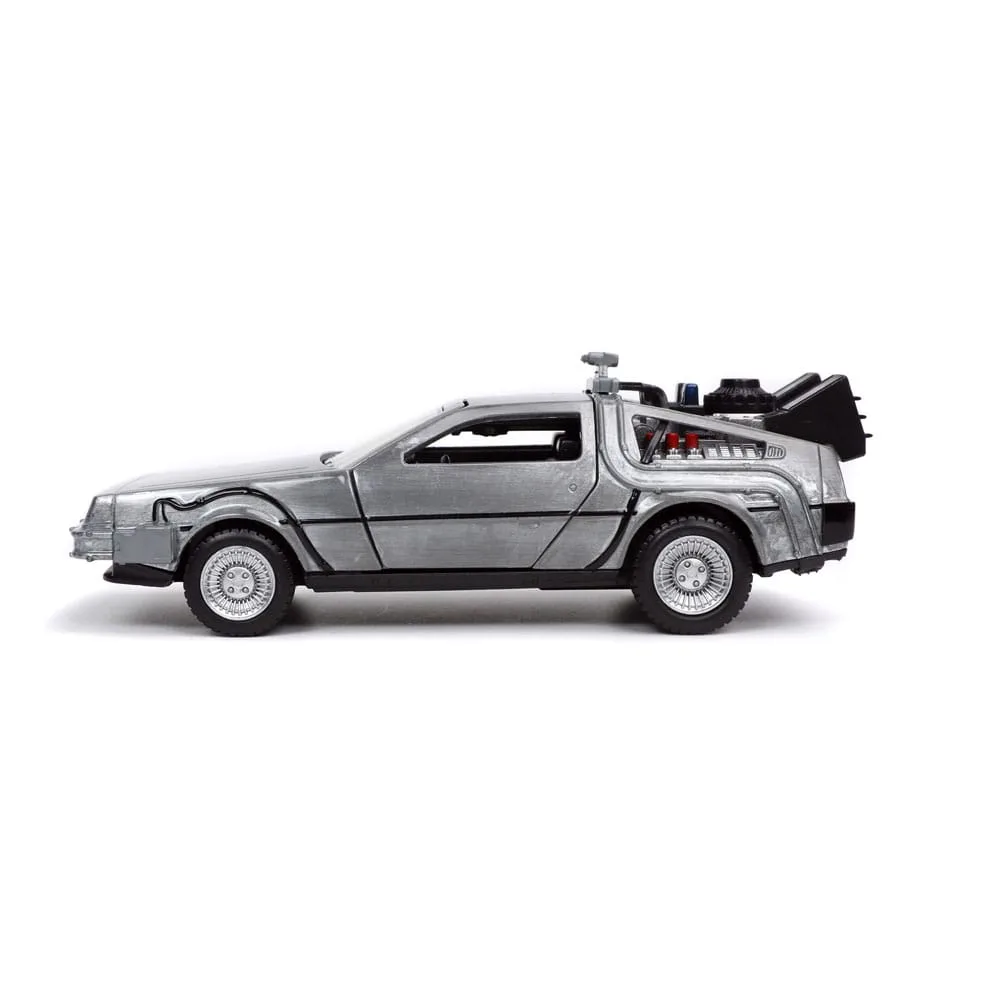 Back to the Future Diecast Model – Time Machine 1/32 Scale 3