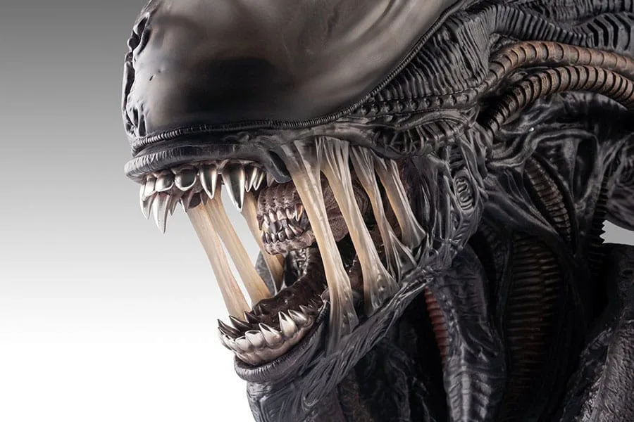 Alien Romulus Life-Size Bust – Scorched Xenomorph 53 cm 3