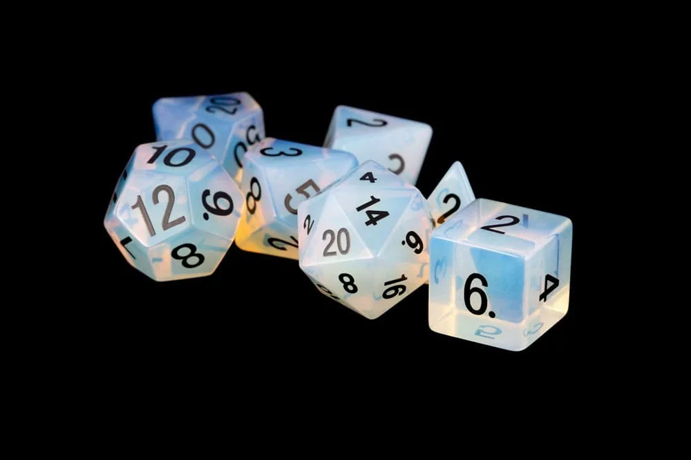 FanRoll Dice Set – Opalite 7-Piece 16 mm