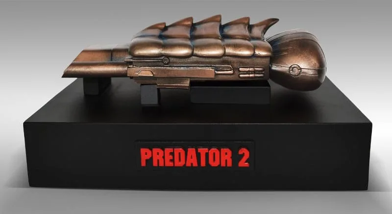 Predator 2 Prop Replica – Life-Size Plasmacaster 25 cm