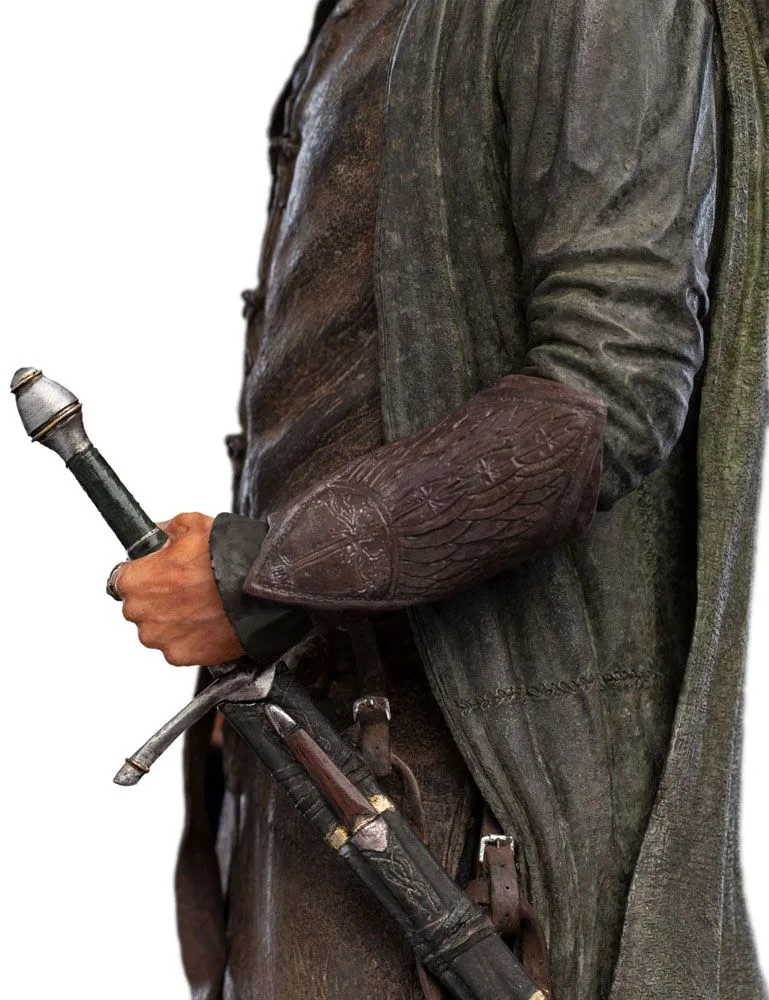The Lord of the Rings Statue – Aragorn Hunter of the Plains 32 cm 9