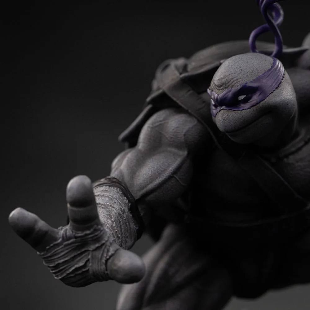 TMNT Statue – Donatello Black and White Variant 26 cm 9