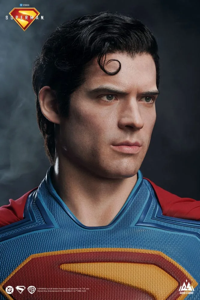 Superman Life-Size Statue – 2025 Film Edition 208 cm 7