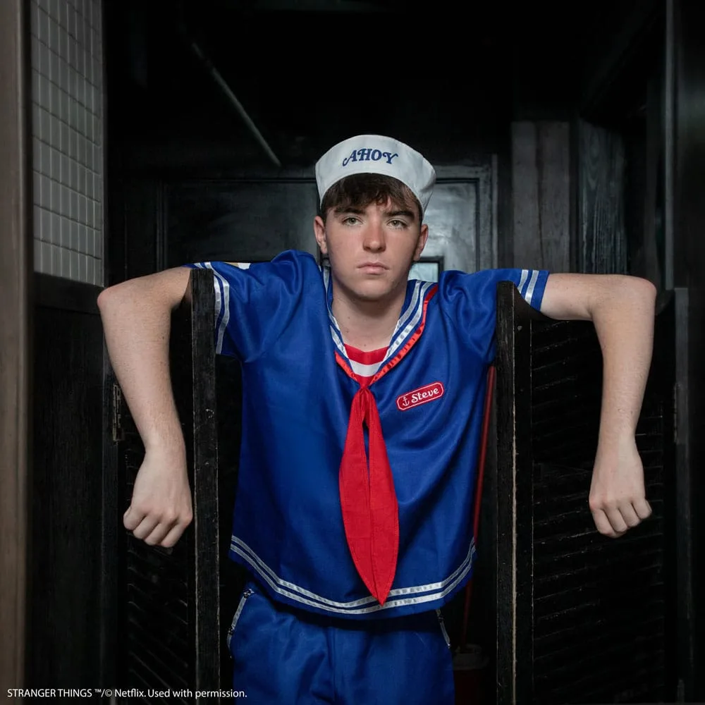 Stranger Things Costume – Steve Scoops Ahoy 2