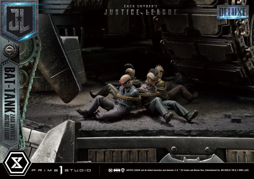 Zack Snyder’s Justice League Diorama – Bat-Tank Deluxe 36 cm 21