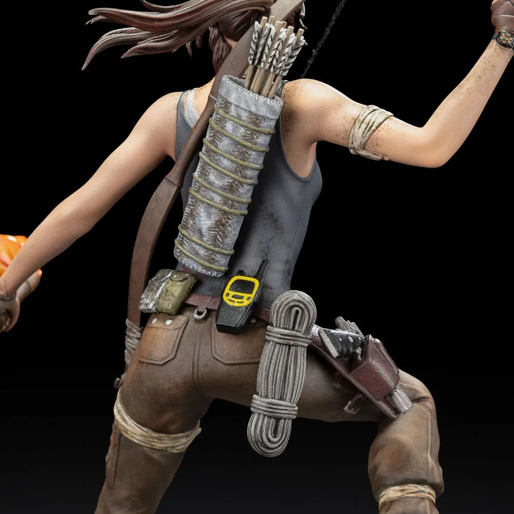 Tomb Raider PVC Statue – Lara Croft Survivor Era 8