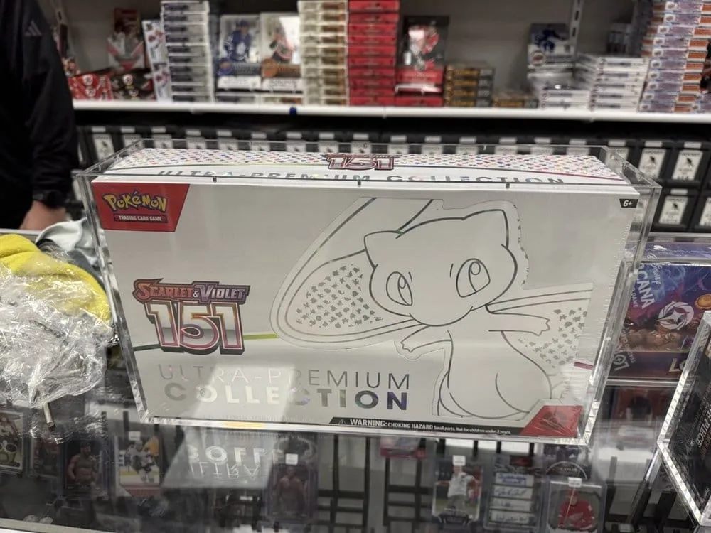 Pokémon Acrylic Display Case – Evoretro UPC 23.3 x 38.8 x 10.2 cm 5