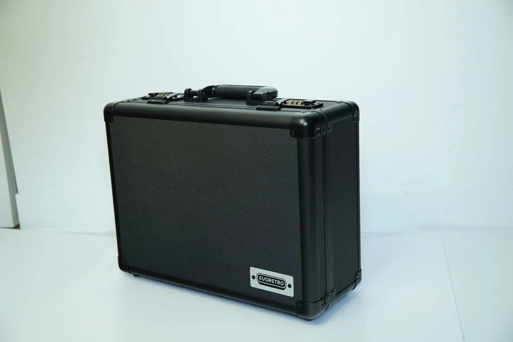 Evoretro Trading Card Suitcase – Black Combination Lock 7