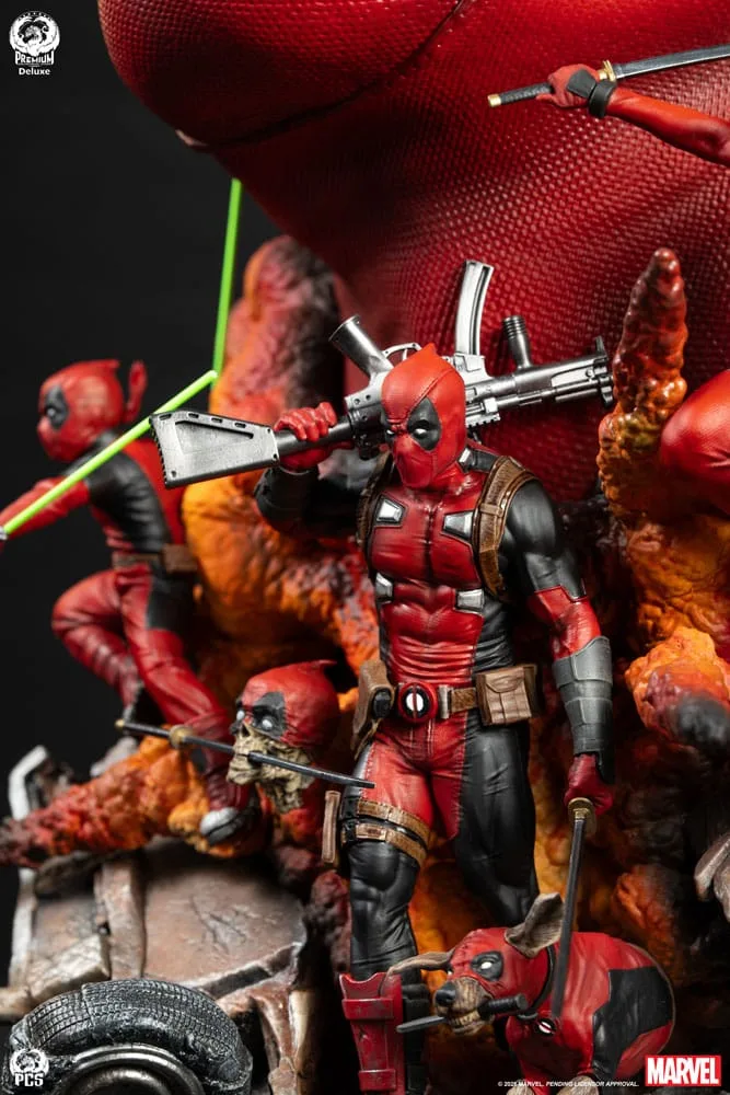 Marvel Fine Art Bust – Deadpool Deluxe Edition 42 cm 17