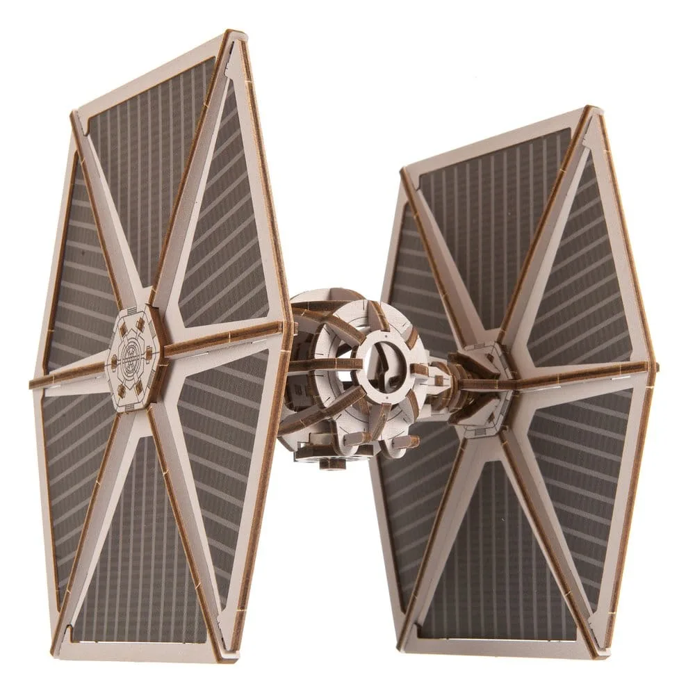 Star Wars Holzmodellbausatz – TIE Fighter mit Ständer 18