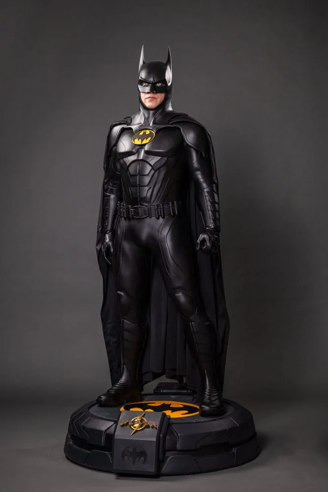 The Flash Life-Size Statue – Batman Keaton 2 211 cm 9