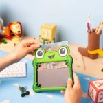 Toy Story 5 Magnet – Lilypad 7 x 5 cm 3