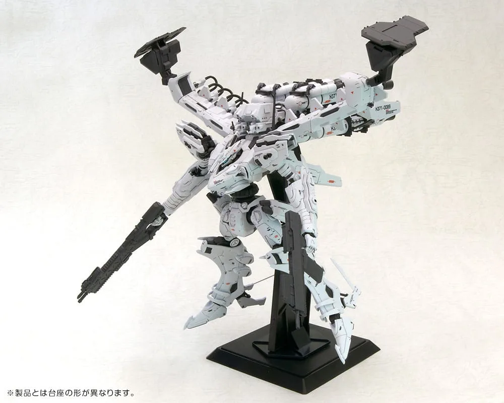 Armored Core Model Kit – White Glint and VOB Set 1/72 16 cm 15