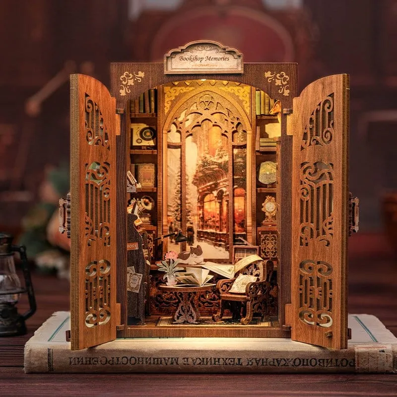 Book Nook Model Kit – CuteBee Bookshop Memories 17 x 10 cm 4