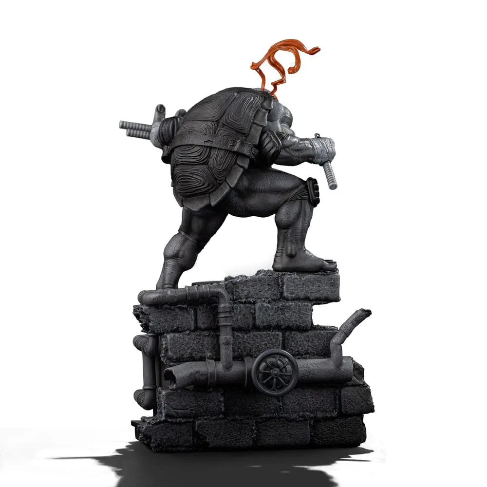 TMNT Statue – Michelangelo Black and White 1/10 Scale 26 cm 4