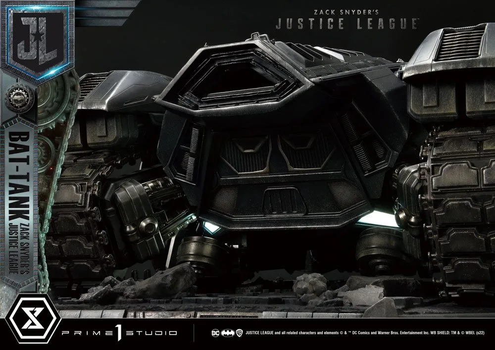 Zack Snyder’s Justice League Diorama – Bat-Tank 36 cm 23