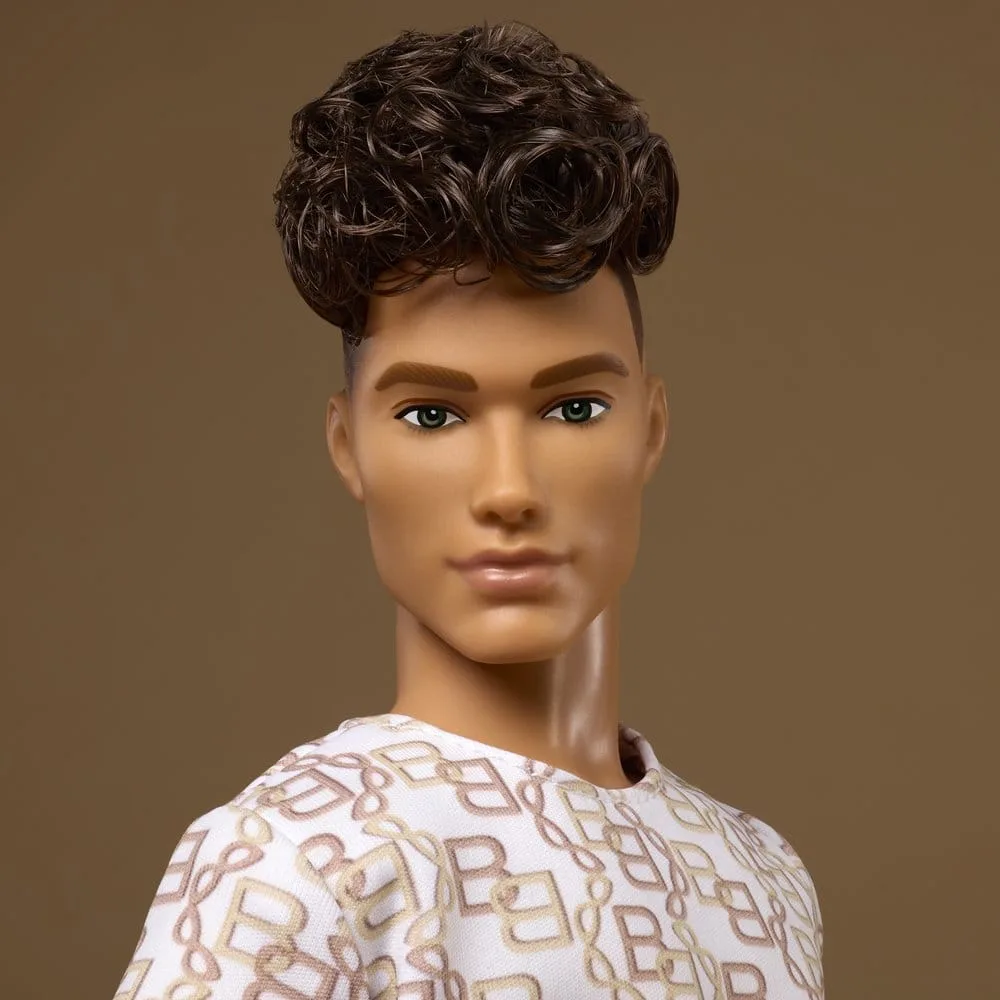 Barbie Signature Doll – Ken Basics Model 10 8
