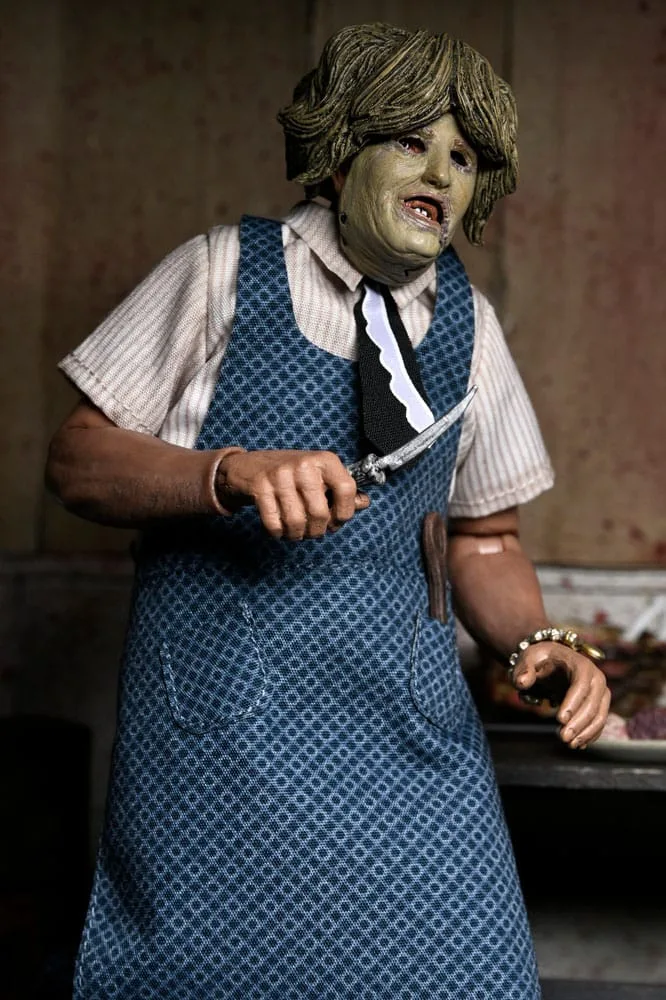 Texas Chainsaw Massacre Figure – Leatherface Old Lady Mask 20 cm 5