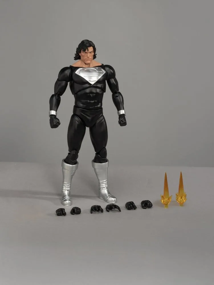 DC Comics Action Figure – Superman Recovery Suit 21 cm 2