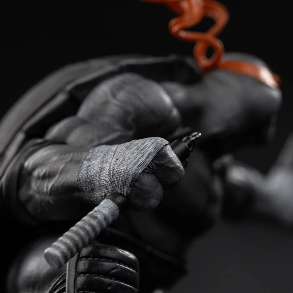TMNT Statue – Michelangelo Black and White 1/10 Scale 26 cm 9