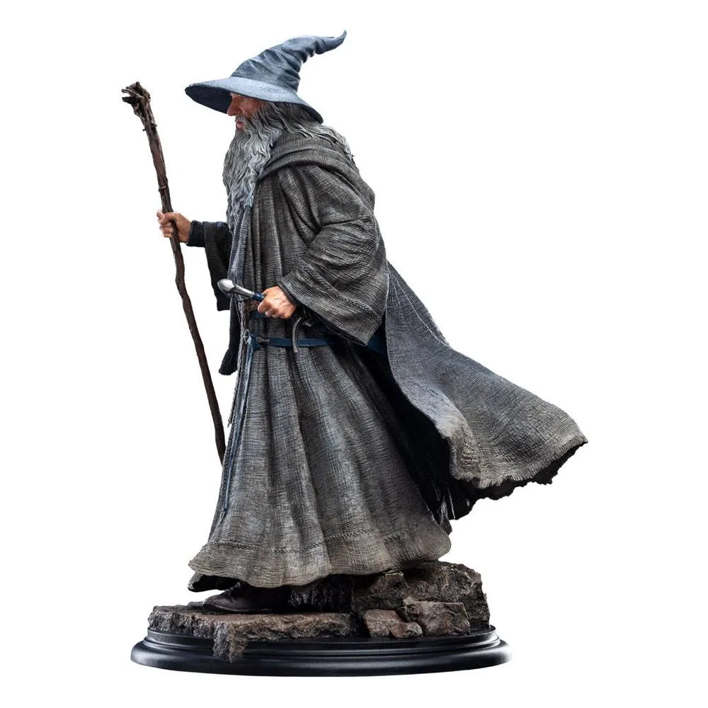 The Lord of the Rings Statue – Gandalf the Grey Pilgrim 36 cm 3