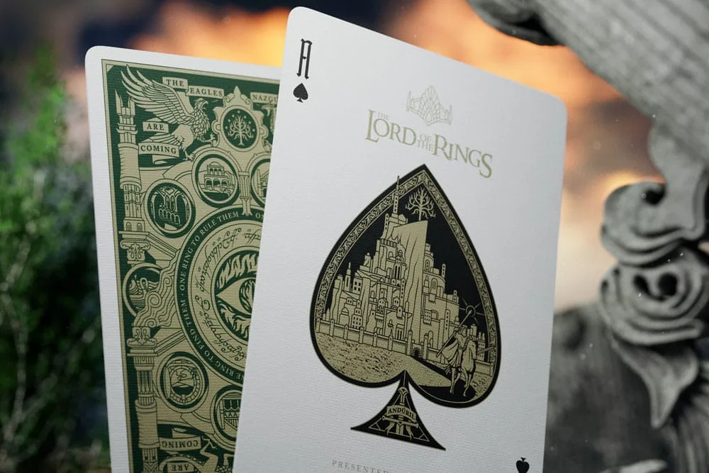 Lord of the Rings Spielkarten – Premium-Box mit 4 Kartendecks 7