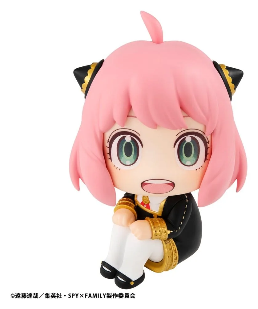 Spy x Family Figure – Anya Forger Look Up 11 cm 2