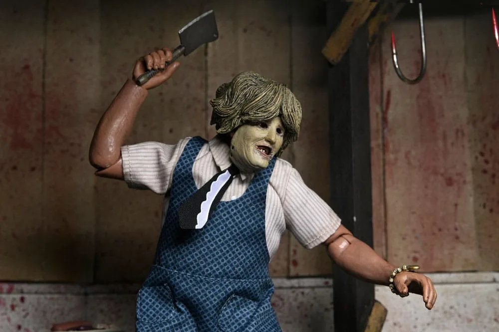 Texas Chainsaw Massacre Figure – Leatherface Old Lady Mask 20 cm 8