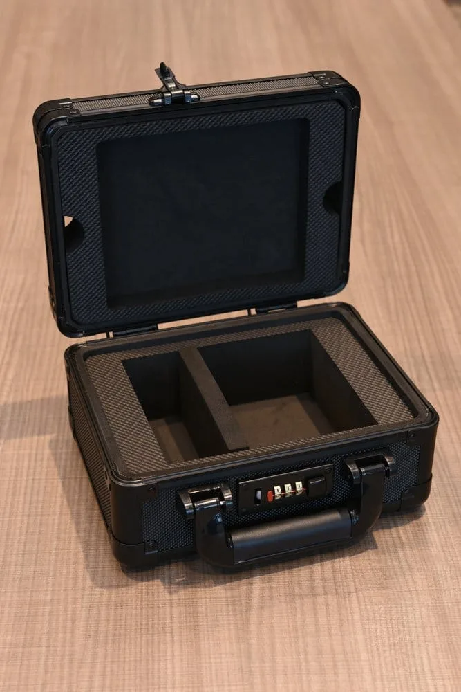 Evoretro Graded Card Carry Case – Black Display Window 6