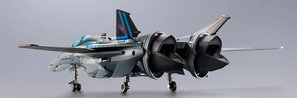 Macross Action Figure – VF-25 Top Gun Maverick Version 25 cm 3