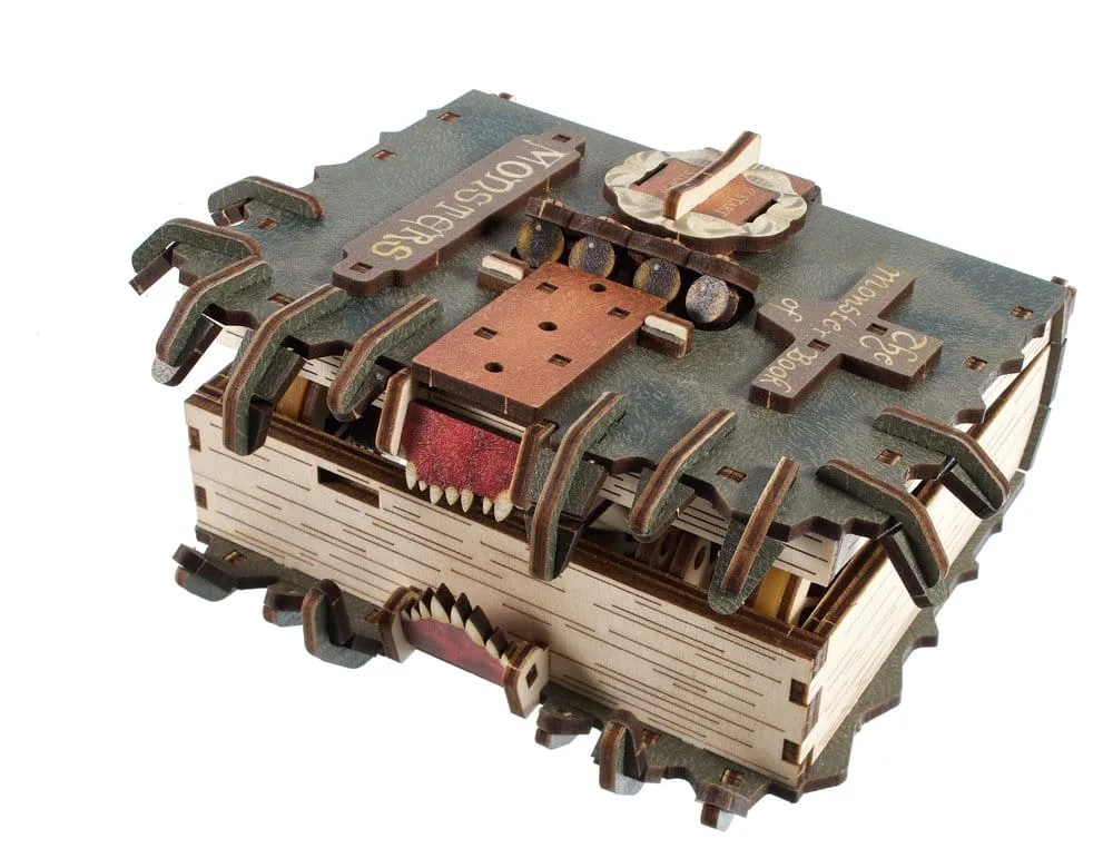 Harry Potter Wooden Model Kit – The Monster Book of Monsters 18