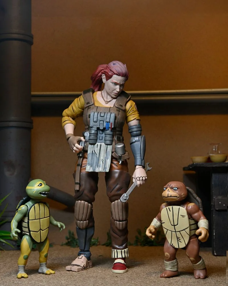 TMNT Actiefigurenset – Grammy April met Baby Yi en Moja 18 cm 8