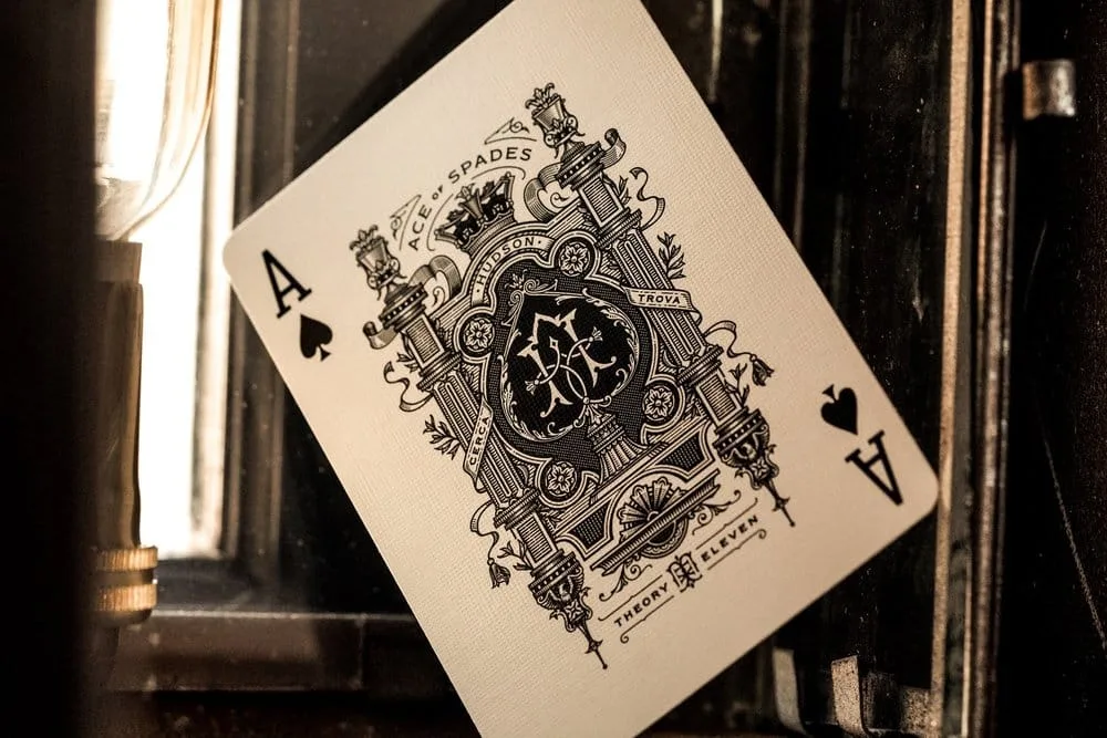 Theory 11 Playing Cards – Hudson 52-Card Deck 9