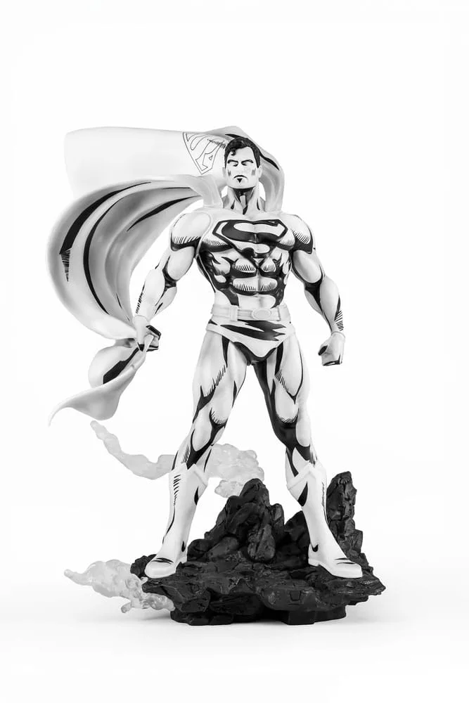 Man of Steel Statue – Superman Black and White 1/8