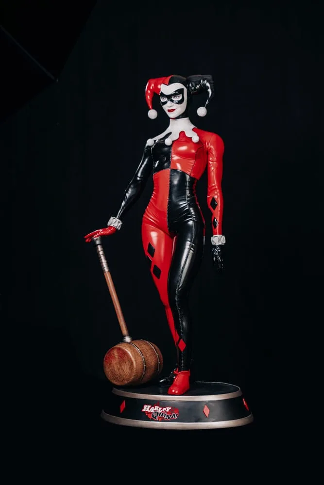 DC Comics Life-Size Statue – Harley Quinn 196 cm 3
