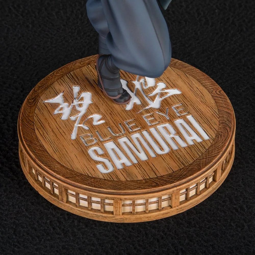 Blue Eye Samurai beeld – Mizu met katana 20 cm 12