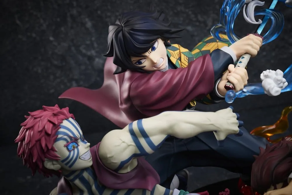 Demon Slayer PVC Figure – Tanjiro and Giyu with Akaza 13 cm 10