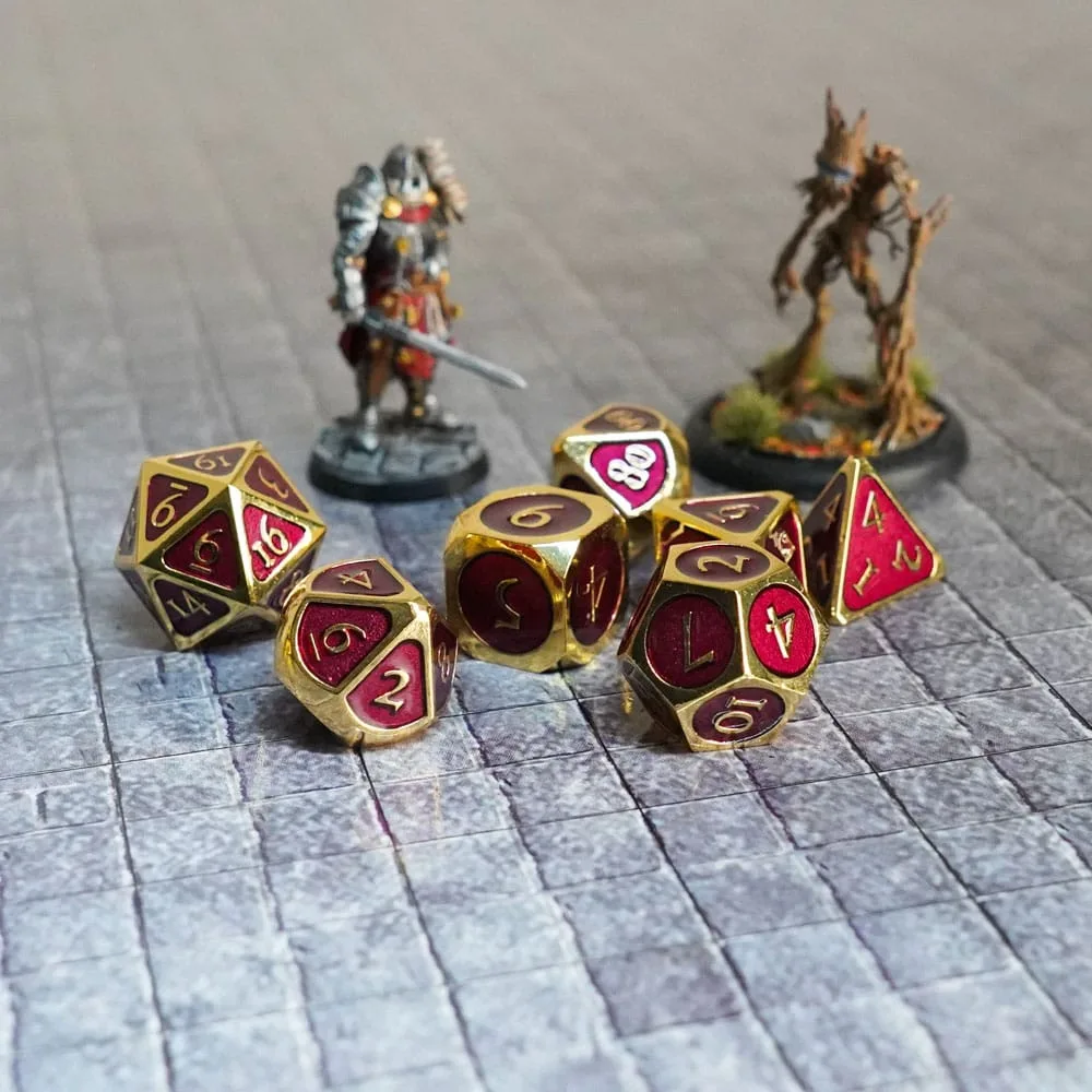 FanRoll Dice Set – Gold with Purple Enamel 16 mm 5
