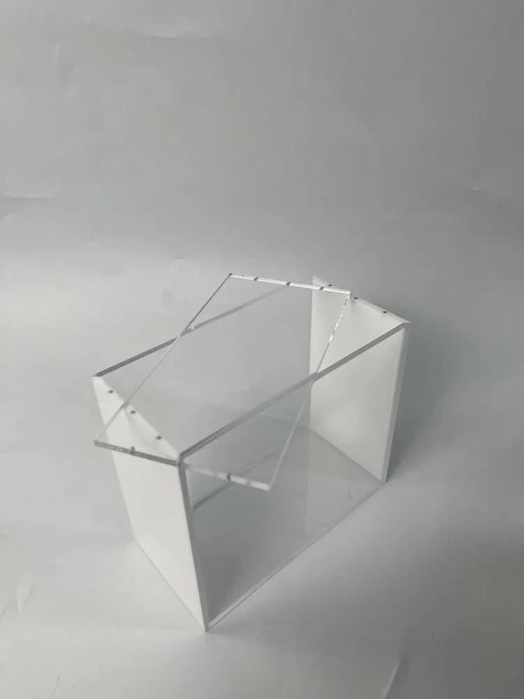 Evoretro Acrylic Display Case – White Magnetic ETB 6