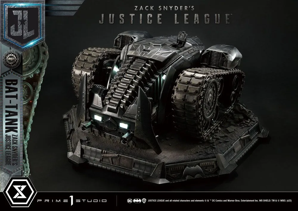 Zack Snyder’s Justice League Diorama – Bat-Tank 36 cm 12