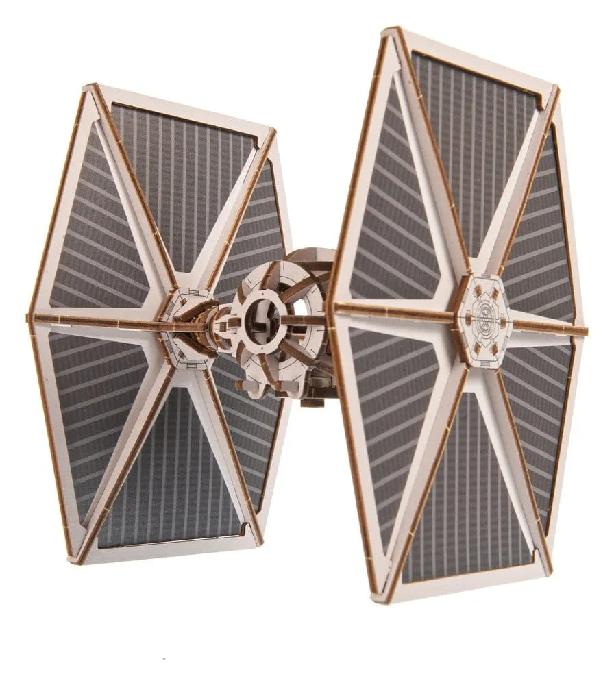 Star Wars Holzmodellbausatz – TIE Fighter mit Ständer 16