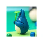 My Neighbor Totoro Figurine – Mid Totoro with Leaf 5.8 cm 2