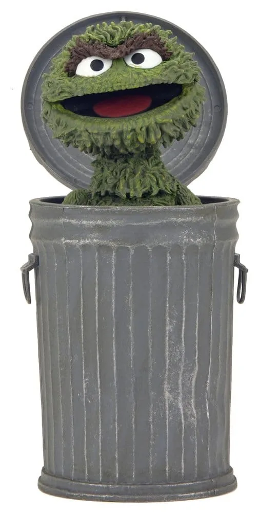 Sesame Street Action Figure – Ultimate Oscar the Grouch 17.8 cm