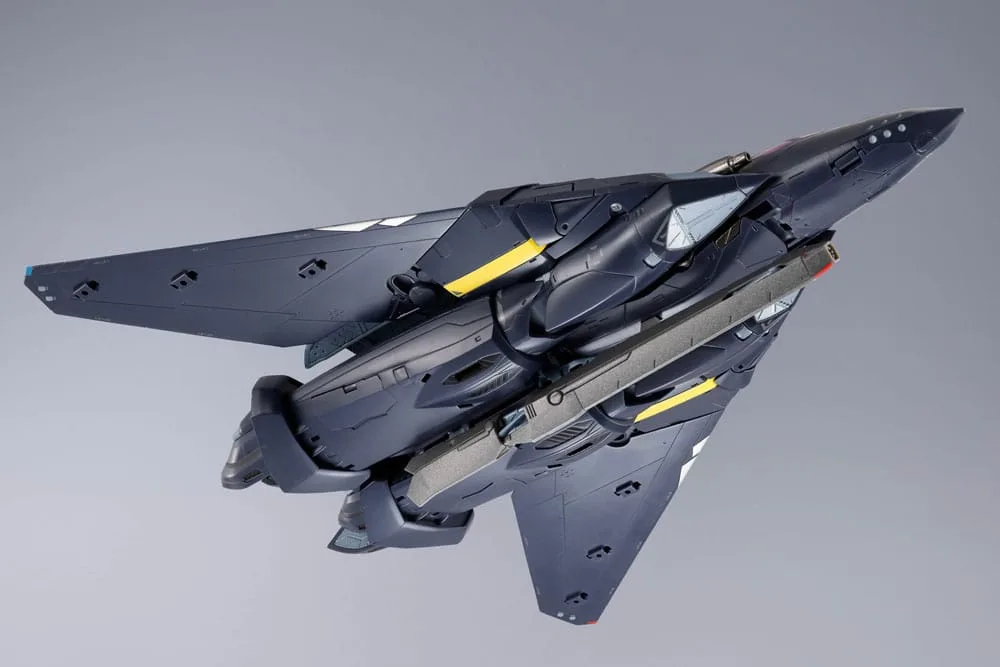 Macross 7 Action Figure – DX Chogokin VF-17S Nightmare 25 cm 8