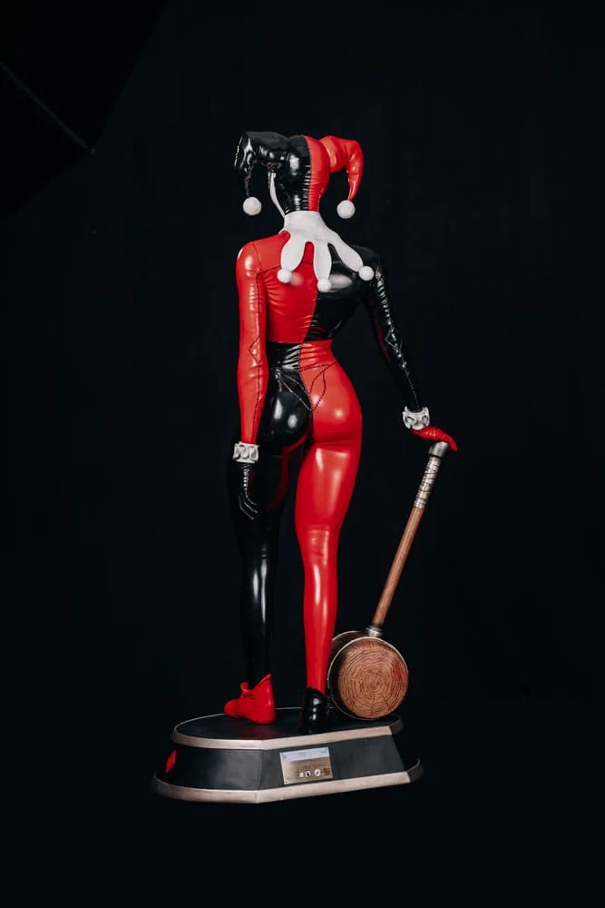 DC Comics Life-Size Statue – Harley Quinn 196 cm 6