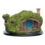 The Hobbit Statue – Hobbit Hole at 1 Hill Lane 12 cm 1