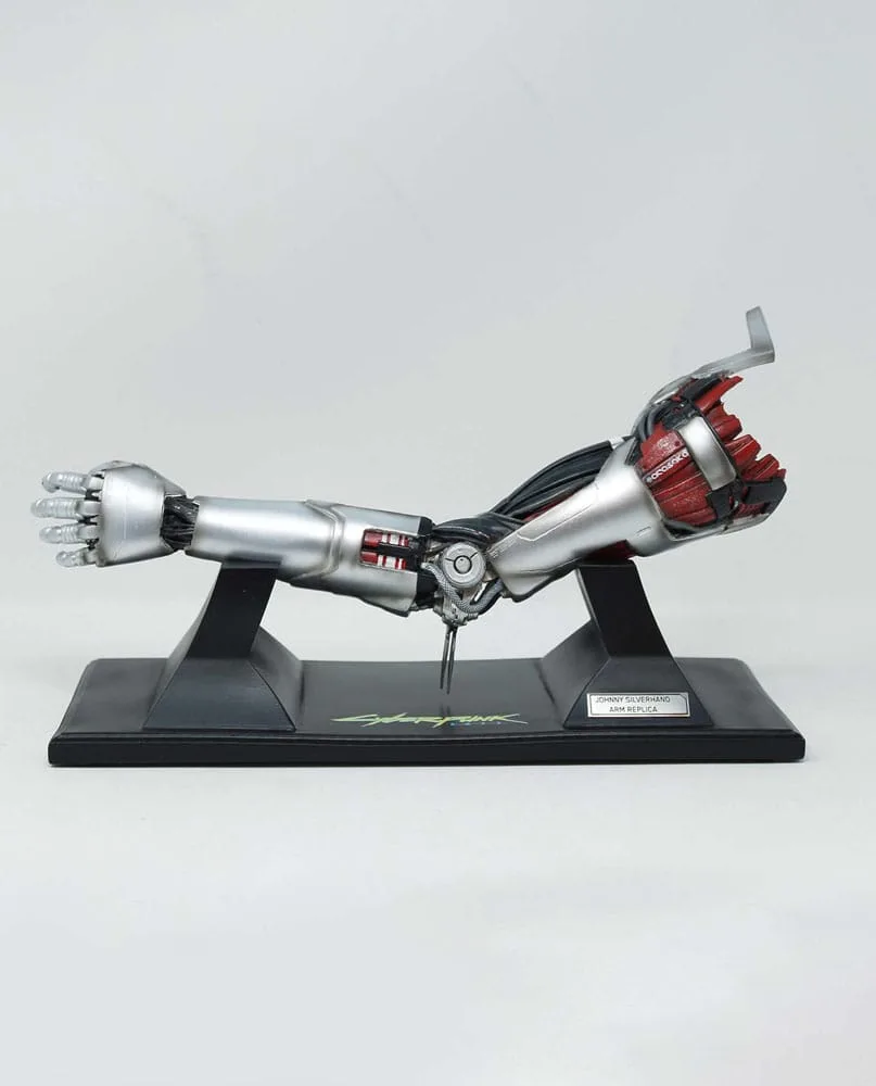 Cyberpunk Edgerunners Replik – Silverhand Arm 30 cm 2