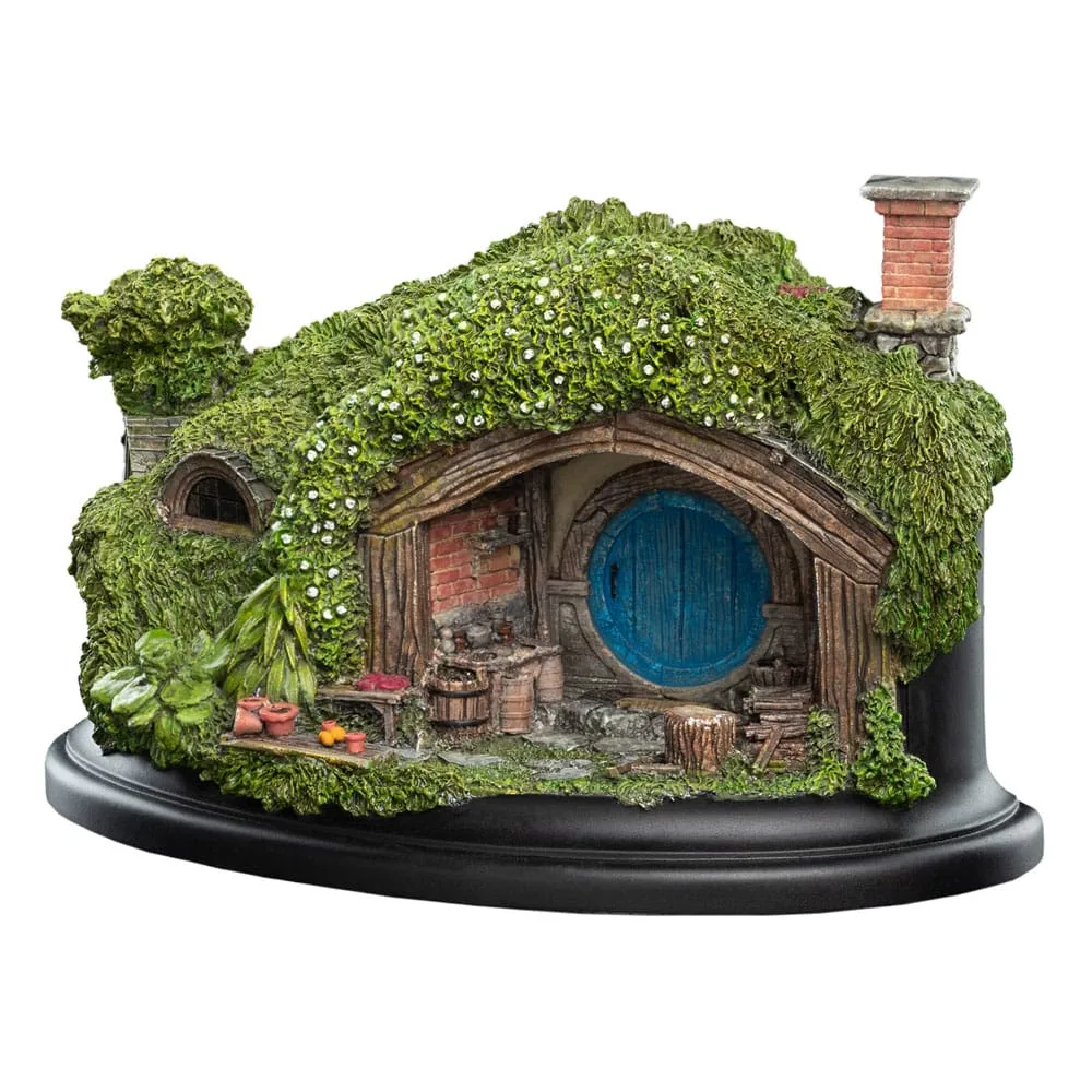 The Hobbit Statue – Hobbit Hole at 1 Hill Lane 12 cm 2